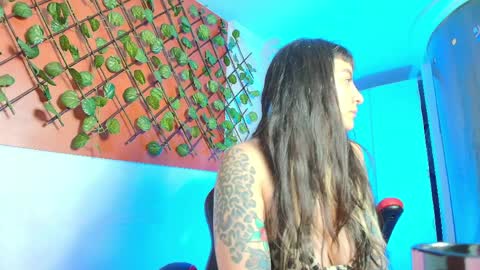 Snapshot of naughty_kittenm chatting on April 6, 2026, 11:22 am Kitten online show from April 6, 2026, 11:22 am