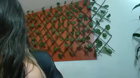 Snapshot of naughty_kittenm chatting on April 15, 2026, 11:28 am Kitten online show from April 15, 2026, 11:28 am