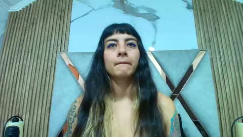 Snapshot of naughty_kittenm chatting on May 27, 2026, 11:07 am Kitten online show from May 27, 2026, 11:07 am