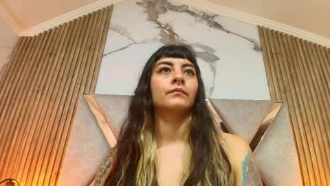 Snapshot of naughty_kittenm chatting on May 28, 2026, 11:18 am Kitten online show from May 28, 2026, 11:18 am