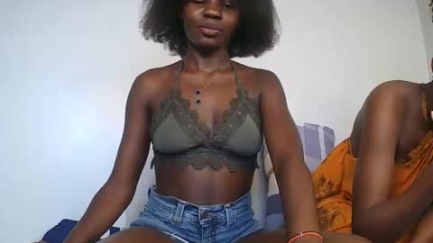naughty_nana2 online show from April 5, 2026, 12:24 pm
