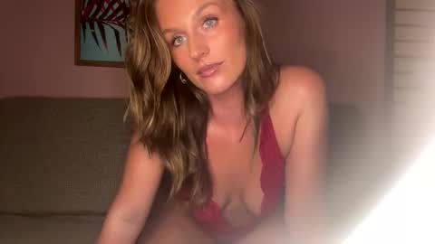 Snapshot of naughty_night_owl chatting on October 15, 2025, 11:38 pm Naughty Night Owl online show from October 15, 2025, 11:38 pm