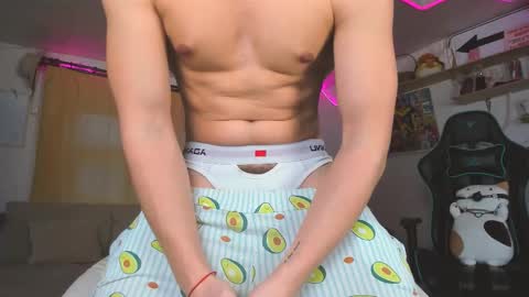 Nik online show from March 5, 2025, 3:18 pm