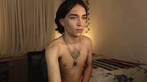 naughty_thompson1 online show from February 18, 2026, 3:46 am