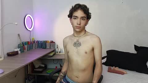 naughty_thompson1 online show from March 19, 2026, 2:59 am