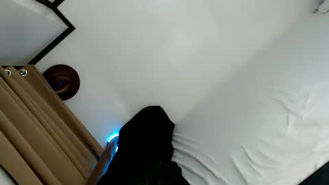 bella online show from February 9, 2026, 5:33 am