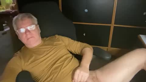 Snapshot of naughtydaddyla chatting on November 12, 2025, 3:18 am naughtydaddyla online show from November 12, 2025, 3:18 am