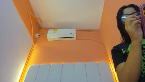 naughtyfusion_os online show from January 16, 2026, 1:04 pm