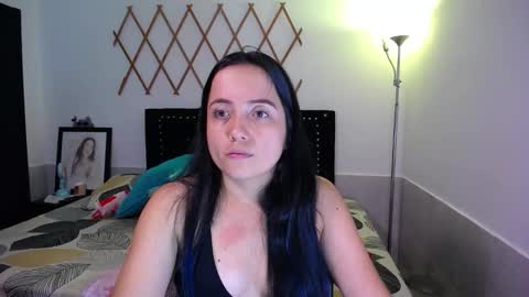Valeria  online show from September 18, 2025, 8:22 pm