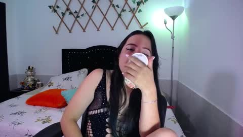 Valeria  online show from November 17, 2025, 8:14 pm