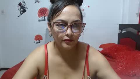 Snapshot of naughtygoddesss chatting on November 8, 2025, 4:34 am naughtygoddesss online show from November 8, 2025, 4:34 am