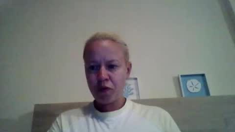 Snapshot of naughtyjennyblondeuk chatting on April 18, 2026, 7:58 pm naughtyjennyblondeuk online show from April 18, 2026, 7:58 pm