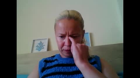 Snapshot of naughtyjennyblondeuk chatting on April 26, 2026, 4:48 pm naughtyjennyblondeuk online show from April 26, 2026, 4:48 pm