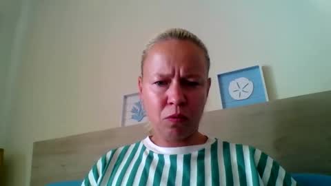 Snapshot of naughtyjennyblondeuk chatting on May 10, 2026, 1:49 pm naughtyjennyblondeuk online show from May 10, 2026, 1:49 pm