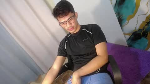 Snapshot of naughtyjosh_ chatting on May 9, 2026, 5:12 am Josh online show from May 9, 2026, 5:12 am