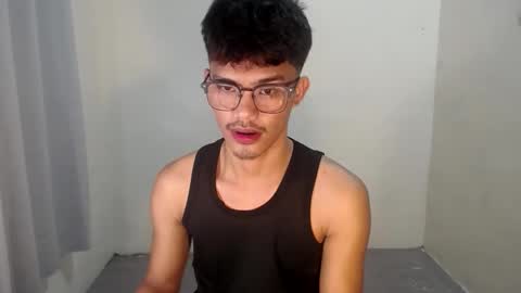 Snapshot of naughtyjosh_ chatting on May 24, 2026, 6:29 am Josh online show from May 24, 2026, 6:29 am