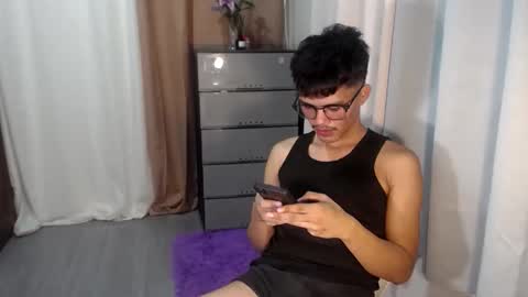 Snapshot of naughtyjosh_ chatting on May 25, 2026, 2:01 pm Josh online show from May 25, 2026, 2:01 pm