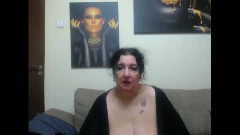 Snapshot of naughtykorin chatting on June 4, 2026, 6:03 pm korin online show from June 4, 2026, 6:03 pm