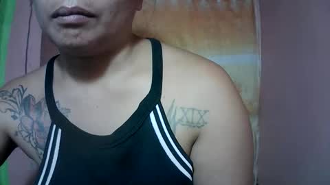 Snapshot of naughtymom_33 chatting on November 22, 2025, 9:36 pm naughtymom_33 online show from November 22, 2025, 9:36 pm