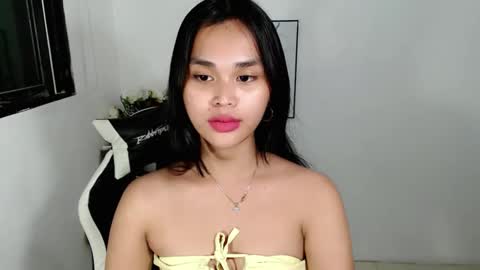 ELISE online show from April 30, 2026, 9:19 pm