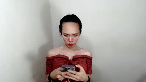 Snapshot of naughtypetiteangel chatting on October 16, 2025, 12:33 am naughtypetiteangel online show from October 16, 2025, 12:33 am