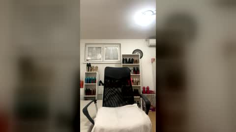 Snapshot of naughtysabine1 chatting on July 10, 2026, 10:18 am naughtysabine1 online show from July 10, 2026, 10:18 am