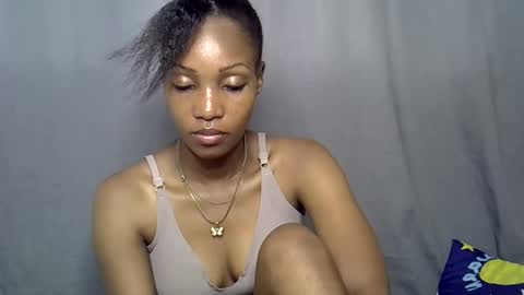 Snapshot of naughtyy4u chatting on March 17, 2026, 2:27 am naughtyy4u online show from March 17, 2026, 2:27 am