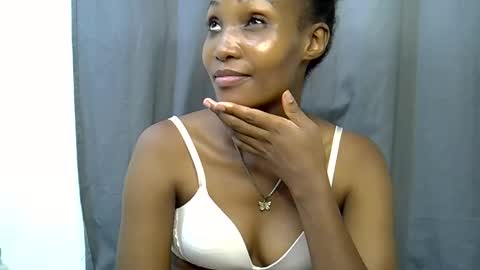 Snapshot of naughtyy4u chatting on March 22, 2026, 3:04 pm naughtyy4u online show from March 22, 2026, 3:04 pm