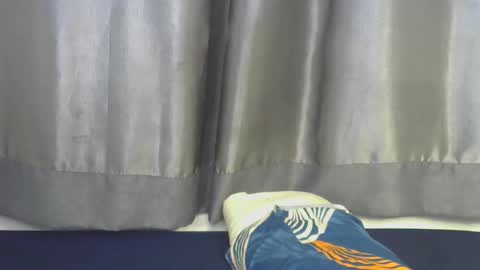 Snapshot of naughtyy4u chatting on May 21, 2026, 7:37 am naughtyy4u online show from May 21, 2026, 7:37 am
