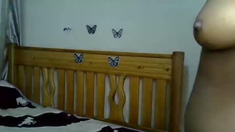 naughytwinxx online show from December 15, 2025, 9:46 am