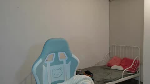 Snapshot of naugthy_muse chatting on April 25, 2026, 4:37 am sabrina online show from April 25, 2026, 4:37 am
