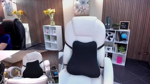         online show from October 14, 2025, 7:47 pm