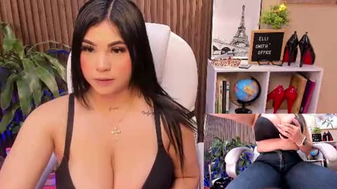 Snapshot of naugthyelli chatting on July 7, 2026, 5:28 pm online show from July 7, 2026, 5:28 pm