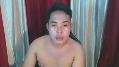 Snapshot of nauhty_kirkxxx chatting on October 31, 2025, 6:25 am loverskirk online show from October 31, 2025, 6:25 am