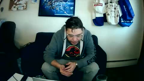 Ladysmoke online show from April 9, 2026, 12:43 pm