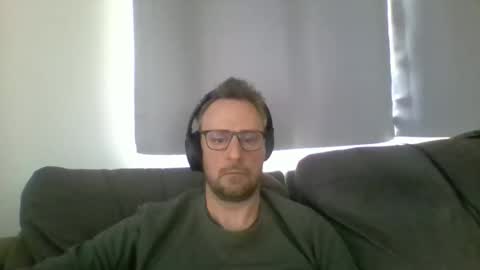 nawtydom1977 online show from December 17, 2025, 6:47 pm