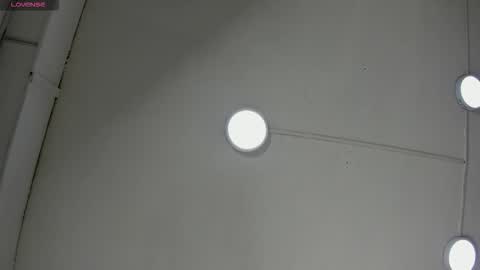 nayara_macherano online show from December 15, 2025, 11:25 am