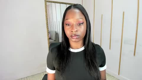 Nayaris 3 online show from September 8, 2025, 2:38 pm