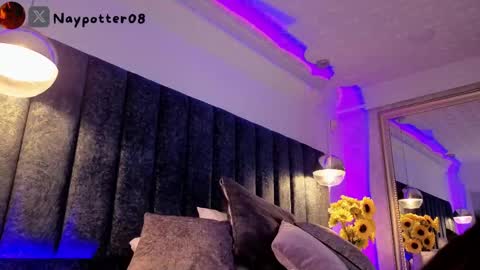 Snapshot of naylapot_ chatting on May 29, 2026, 2:59 pm Juli online show from May 29, 2026, 2:59 pm