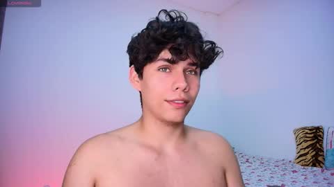 Snapshot of nayton_and_lex chatting on November 6, 2025, 10:05 am Naytoon online show from November 6, 2025, 10:05 am