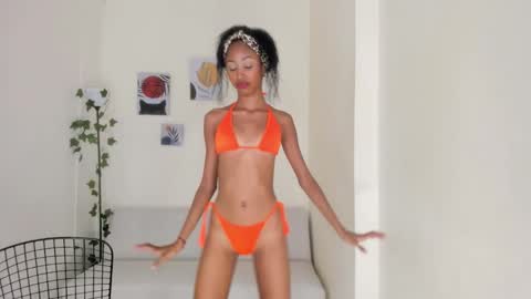 Snapshot of neary_ chatting on December 16, 2025, 12:21 pm NEARY online show from December 16, 2025, 12:21 pm