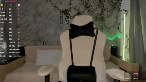 Eva online show from May 28, 2026, 5:49 am