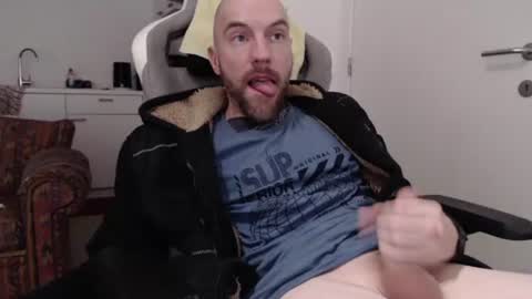 needyoujust online show from February 22, 2025, 2:17 am