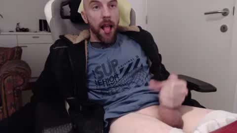 needyoujust online show from February 24, 2025, 8:25 pm