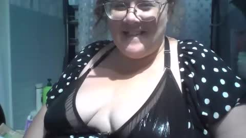 Snapshot of neekie88 chatting on June 7, 2026, 3:10 am neekie88 online show from June 7, 2026, 3:10 am