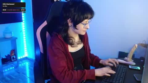 Snapshot of neena_nyx chatting on December 16, 2024, 1:31 am Neena Nyx online show from December 16, 2024, 1:31 am