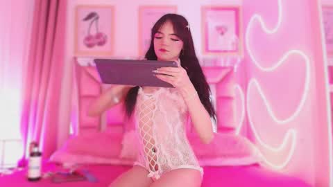 nefera_nox online show from December 18, 2025, 3:45 am