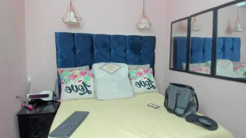 Snapshot of neferet_opal chatting on June 21, 2026, 1:08 am neferet_opal online show from June 21, 2026, 1:08 am