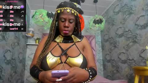 Nefer  online show from November 1, 2025, 4:47 am