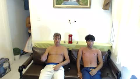 Snapshot of negative_blood chatting on December 19, 2024, 3:19 pm Marcelo and Luiz online show from December 19, 2024, 3:19 pm